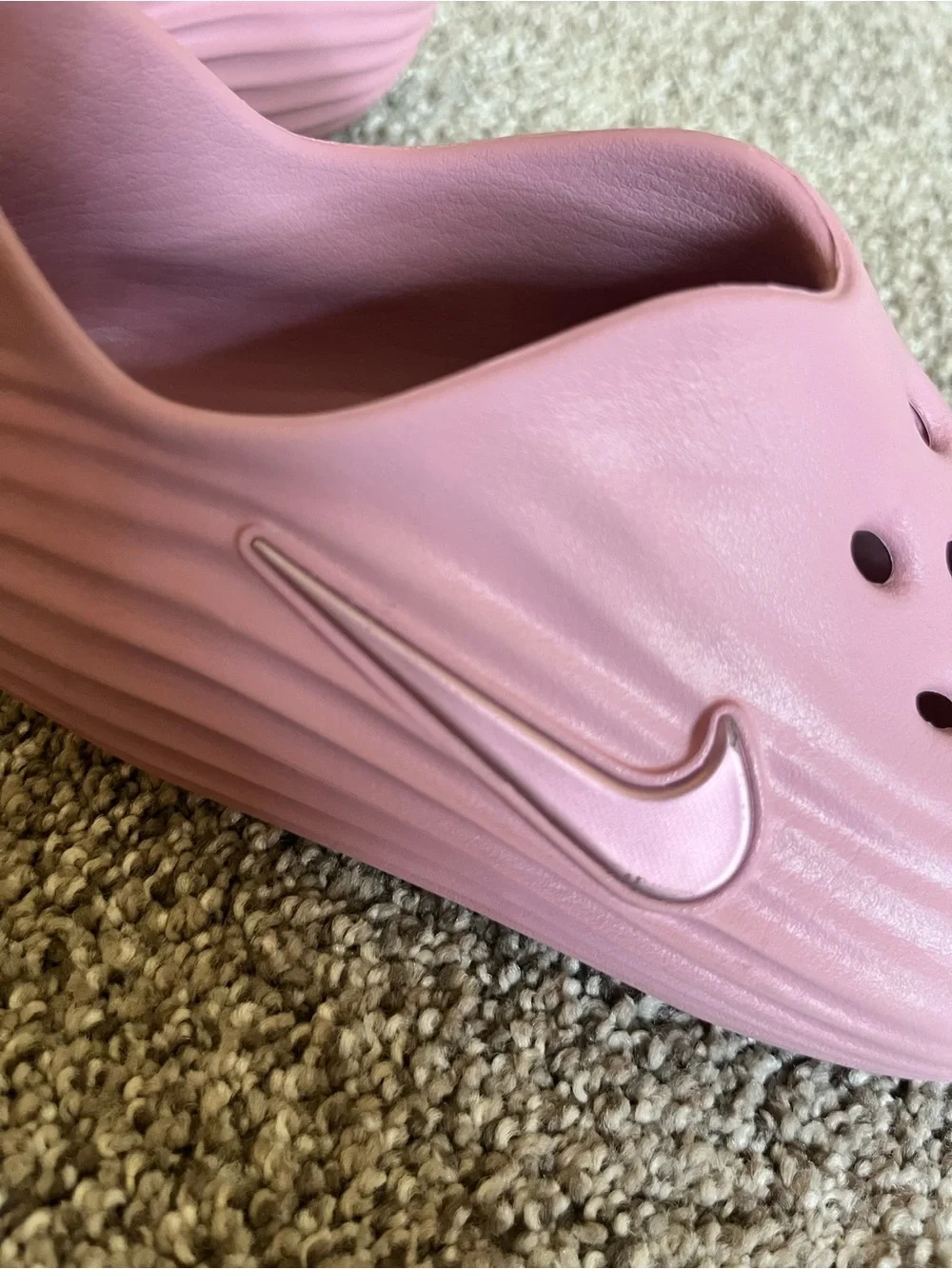 Nike ReactX Rejuven8 Kids Pink Slip-On